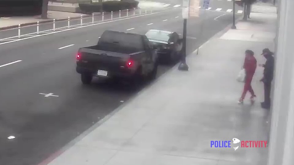 Bodycam Footage From — Bodycam Footage From San Diego Police Shooting Of Armed Robbery Suspect