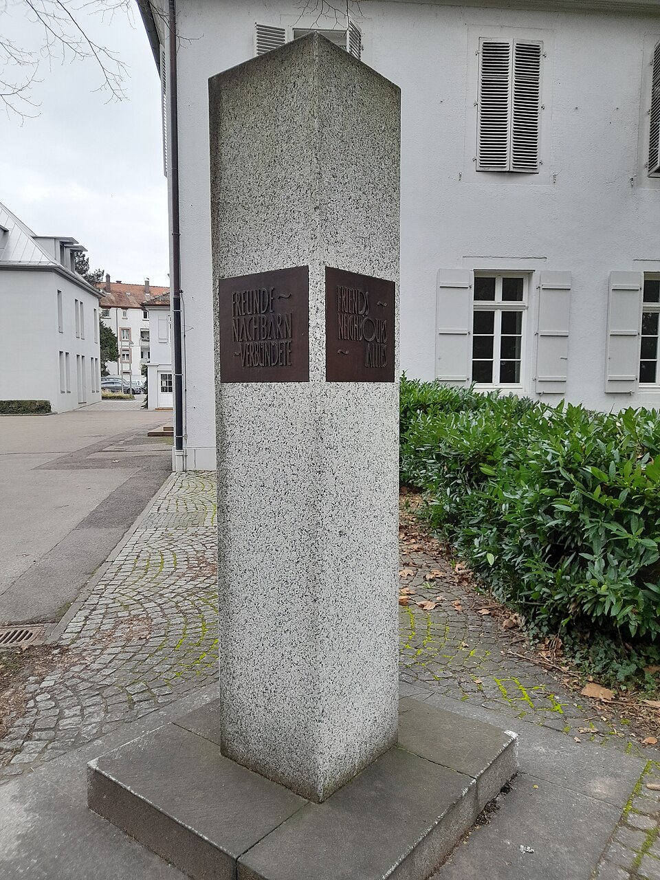 Canadian Military Base — Amis Voisins Allies, Rückseite, Lahr