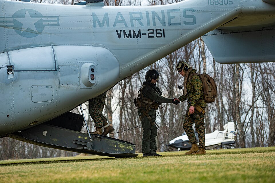 Marine Corps Boards — U S Marine Corps Commandant, Sergeant Major visit Marines during NATO exercise in Norway (7105687)